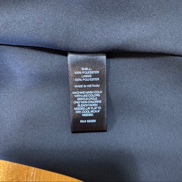 NWT Express Top with Gold Chain Straps - Picture 5 of 9